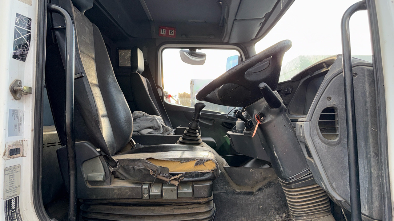 MERCEDES-BENZ AXOR 1824 - Mašina za asfalt: slika 5 MERCEDES-BENZ AXOR 1824 - Mašina za asfalt: slika 5