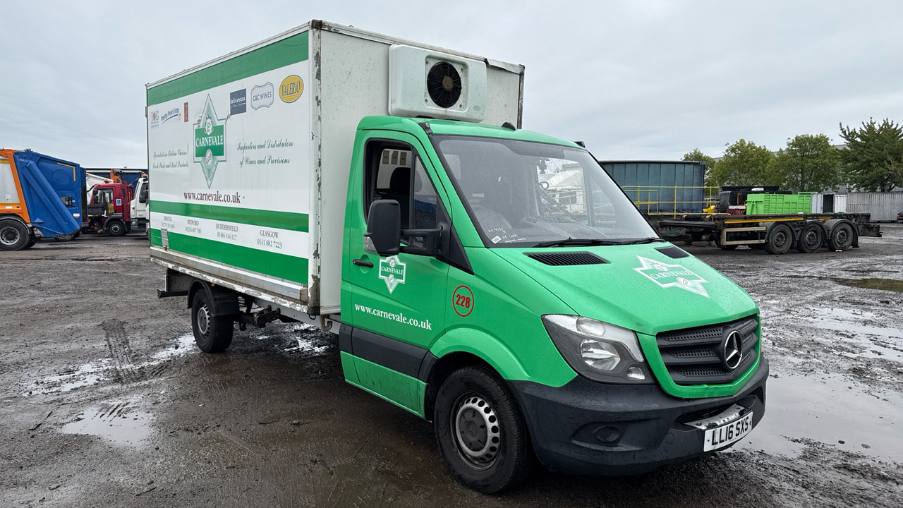 MERCEDES-BENZ SPRINTER 313 CDI - Kamion sa golom šasijom i zatvorenom kabinom: slika 1 MERCEDES-BENZ SPRINTER 313 CDI - Kamion sa golom šasijom i zatvorenom kabinom: slika 1