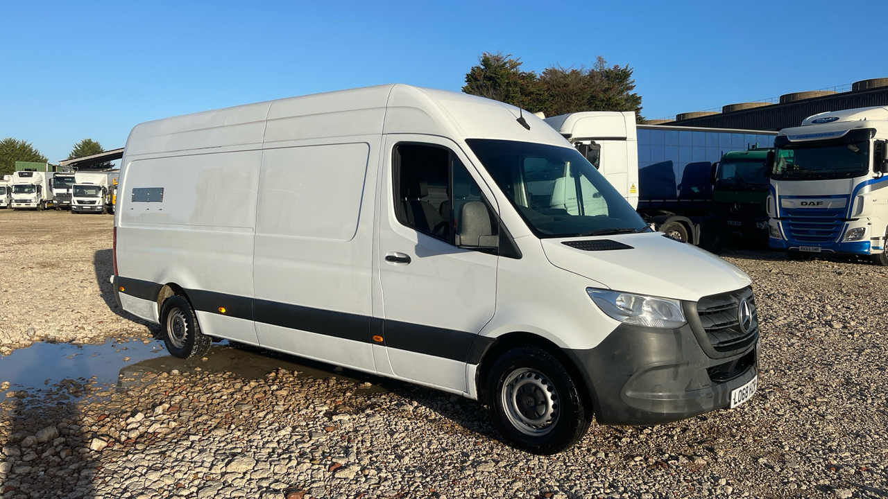 MERCEDES-BENZ SPRINTER 314 CDI - Furgon: slika 1 MERCEDES-BENZ SPRINTER 314 CDI - Furgon: slika 1