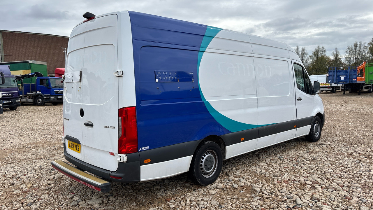 MERCEDES-BENZ SPRINTER 314 CDI - Furgon: slika 4 MERCEDES-BENZ SPRINTER 314 CDI - Furgon: slika 4