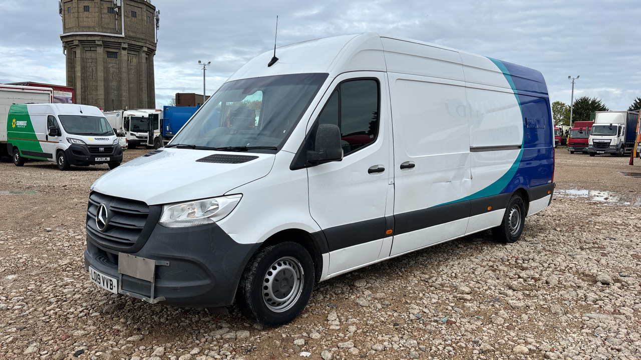 MERCEDES-BENZ SPRINTER 314 CDI - Furgon: slika 2 MERCEDES-BENZ SPRINTER 314 CDI - Furgon: slika 2