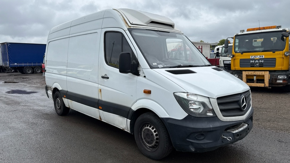 MERCEDES-BENZ SPRINTER 314 CDI - Dostavno vozilo hladnjača: slika 2 MERCEDES-BENZ SPRINTER 314 CDI - Dostavno vozilo hladnjača: slika 2