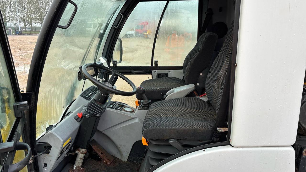 MULTICAR - Vozilo za čišćenje snega: slika 5 MULTICAR - Vozilo za čišćenje snega: slika 5