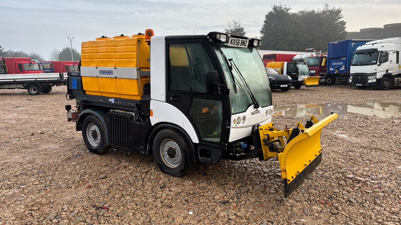 MULTICAR - Vozilo za čišćenje snega: slika 1 MULTICAR - Vozilo za čišćenje snega: slika 1