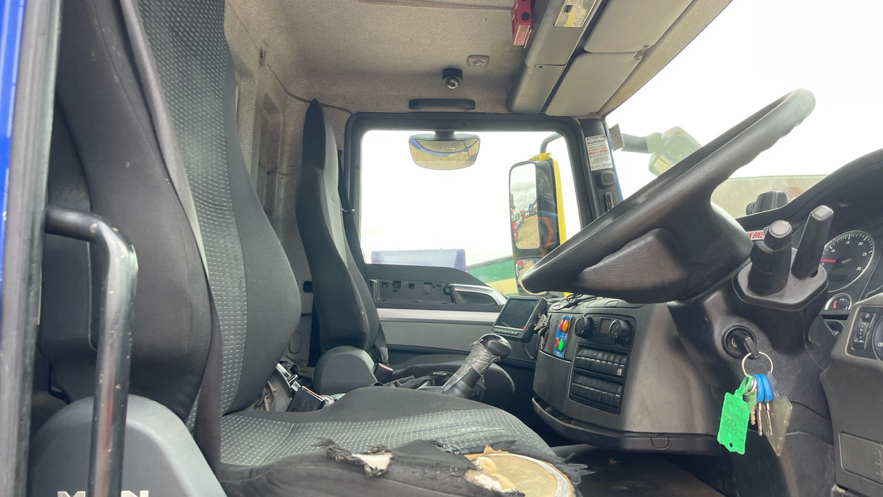 Man TGM 18.250 - Kamion sa tovarnim sandukom, Kamion sa dizalicom: slika 5 Man TGM 18.250 - Kamion sa tovarnim sandukom, Kamion sa dizalicom: slika 5