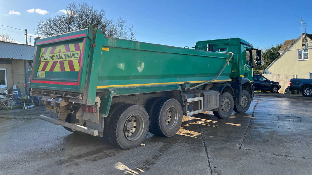 Mercedes-Benz Arocs 3240 - Istovarivač: slika 4 Mercedes-Benz Arocs 3240 - Istovarivač: slika 4