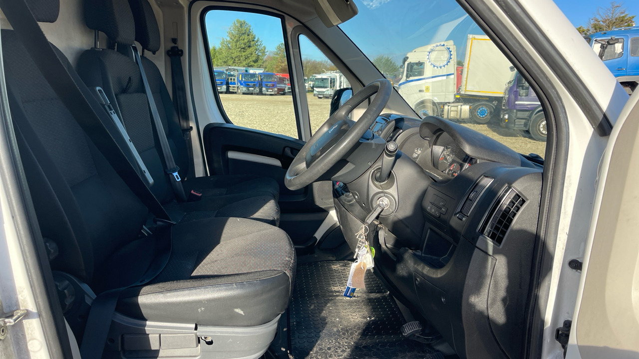 PEUGEOT BOXER 333 2.2 BLUE HDI 120PS - Mali kombi: slika 5 PEUGEOT BOXER 333 2.2 BLUE HDI 120PS - Mali kombi: slika 5