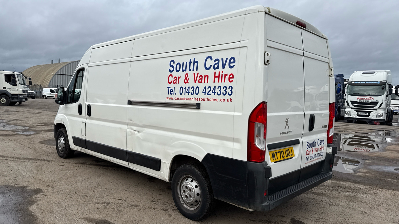 PEUGEOT BOXER 335 2.2 BLUEHDI 140PS - Furgon: slika 3 PEUGEOT BOXER 335 2.2 BLUEHDI 140PS - Furgon: slika 3