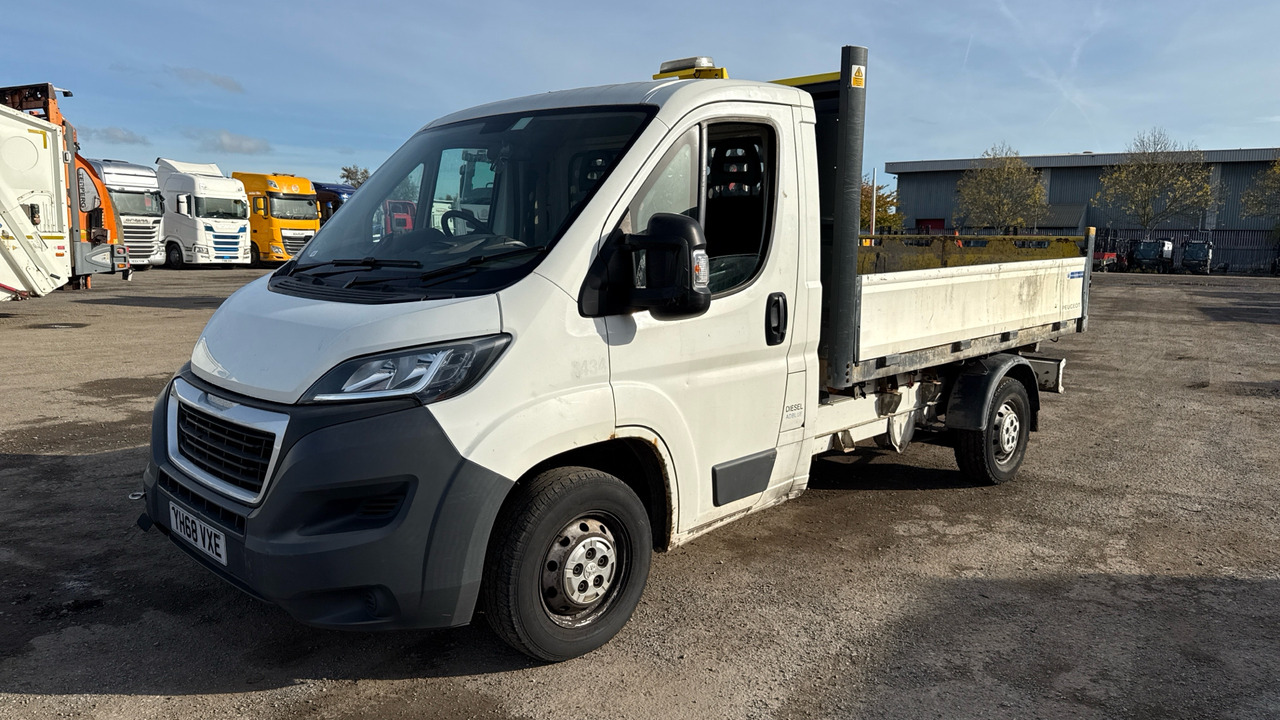 PEUGEOT BOXER 355 2.0 BlueHDi 130ps - Dostavno vozilo kiper: slika 3 PEUGEOT BOXER 355 2.0 BlueHDi 130ps - Dostavno vozilo kiper: slika 3