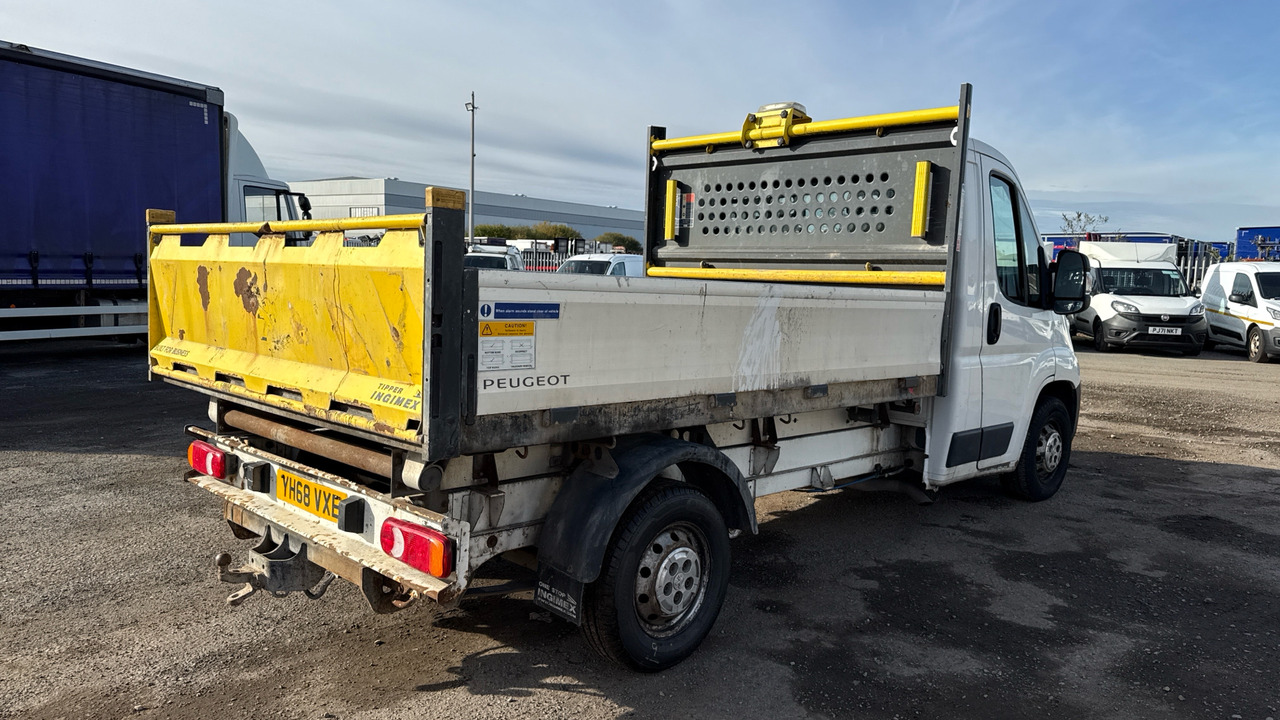 PEUGEOT BOXER 355 2.0 BlueHDi 130ps - Dostavno vozilo kiper: slika 5 PEUGEOT BOXER 355 2.0 BlueHDi 130ps - Dostavno vozilo kiper: slika 5