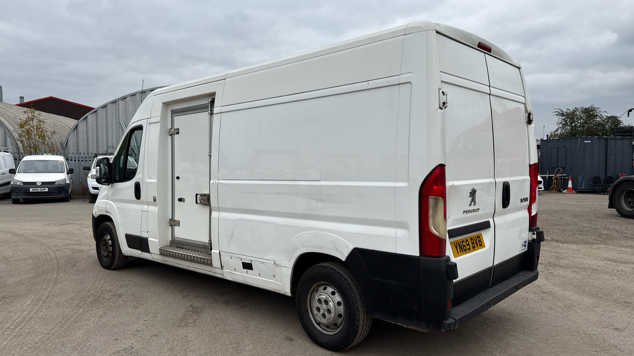 PEUGEOT BOXER 355 2.0 BlueHDi 130ps - Dostavno vozilo hladnjača: slika 3 PEUGEOT BOXER 355 2.0 BlueHDi 130ps - Dostavno vozilo hladnjača: slika 3