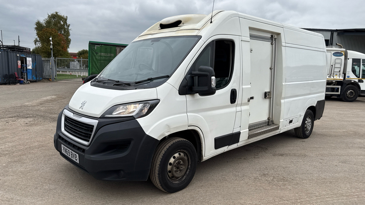 PEUGEOT BOXER 355 2.0 BlueHDi 130ps - Dostavno vozilo hladnjača: slika 2 PEUGEOT BOXER 355 2.0 BlueHDi 130ps - Dostavno vozilo hladnjača: slika 2