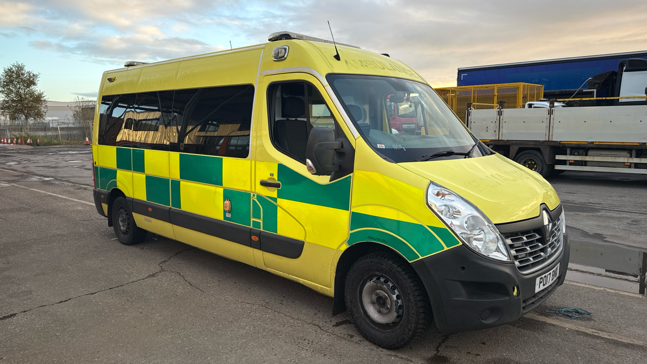 RENAULT MASTER 150.39 - Vozilo hitne pomoći: slika 1 RENAULT MASTER 150.39 - Vozilo hitne pomoći: slika 1