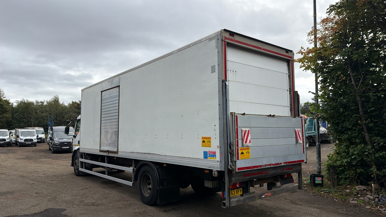 RENAULT MIDLUM 270 - Kamion sa zatvorenim sandukom: slika 3 RENAULT MIDLUM 270 - Kamion sa zatvorenim sandukom: slika 3