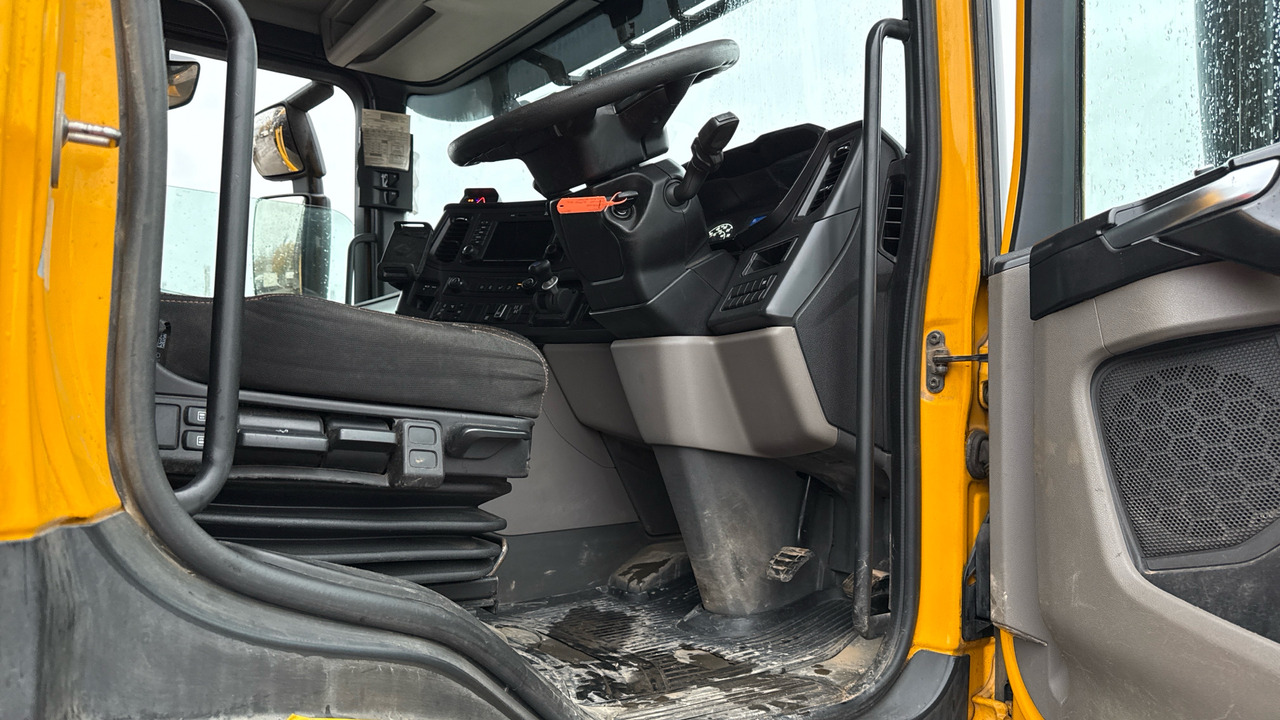 SCANIA P 410 XT - Istovarivač: slika 5 SCANIA P 410 XT - Istovarivač: slika 5