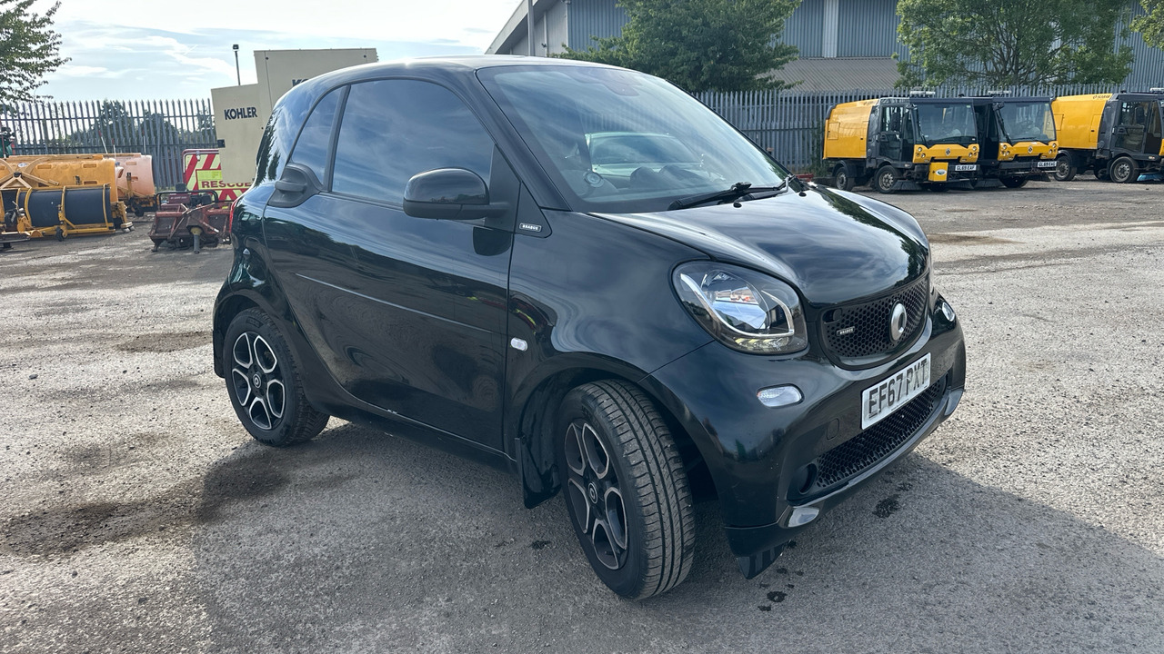 SMART FORTWO 0.9 TURBO PRIME PREMIUM - Coupe: slika 1 SMART FORTWO 0.9 TURBO PRIME PREMIUM - Coupe: slika 1