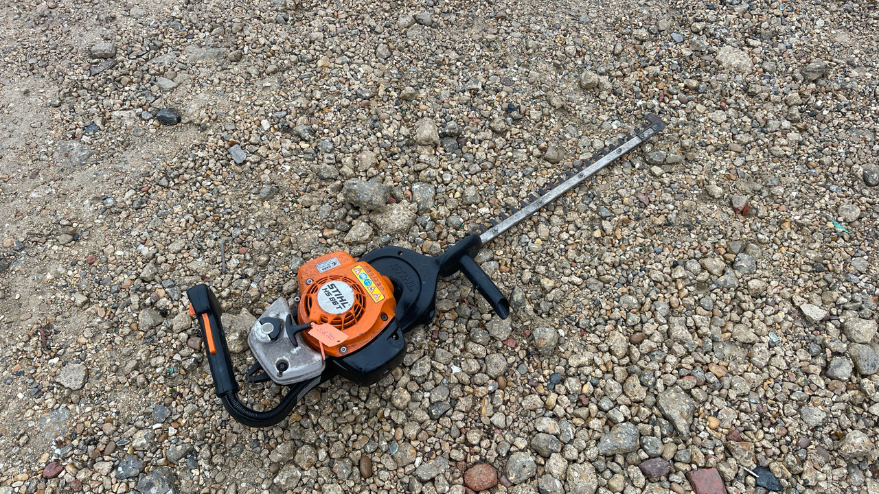 STIHL HS86T HEDGECUTTER - Građevinska oprema: slika 2 STIHL HS86T HEDGECUTTER - Građevinska oprema: slika 2