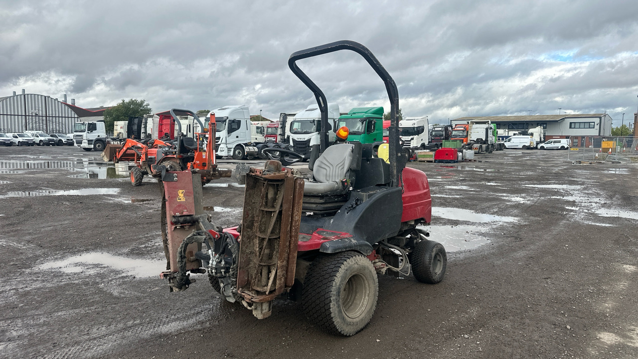 TORO LT3340 - Baštenska kosačica: slika 2 TORO LT3340 - Baštenska kosačica: slika 2