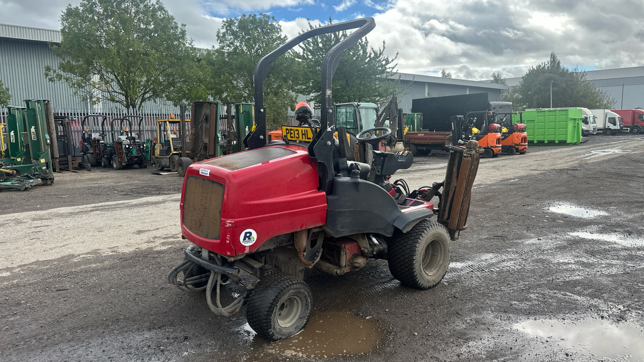 TORO LT3340 - Baštenska kosačica: slika 4 TORO LT3340 - Baštenska kosačica: slika 4