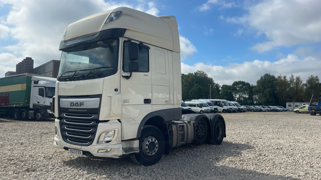 DAF XF 460 - Tegljač: slika 2 DAF XF 460 - Tegljač: slika 2