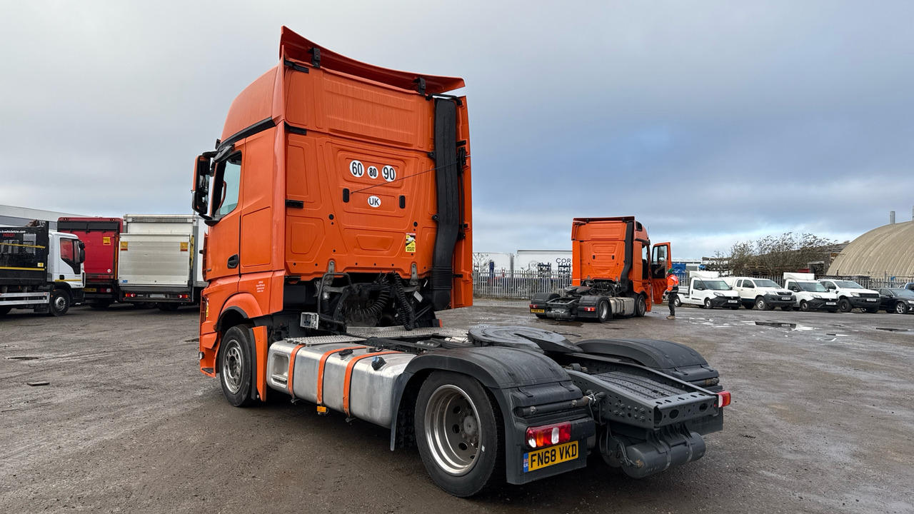 MERCEDES-BENZ ACTROS 1845 - Tegljač: slika 3 MERCEDES-BENZ ACTROS 1845 - Tegljač: slika 3