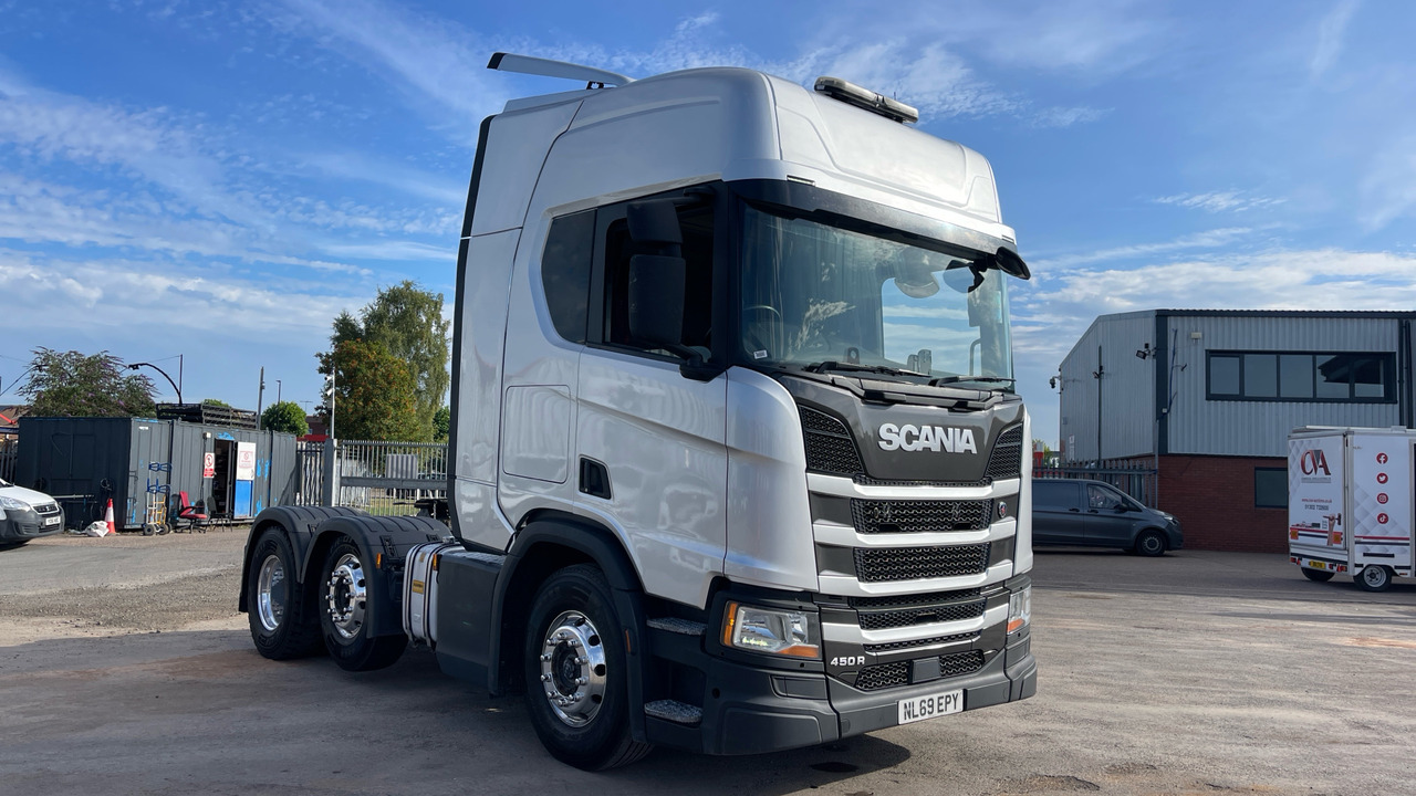 SCANIA R 450 - Tegljač: slika 1 SCANIA R 450 - Tegljač: slika 1