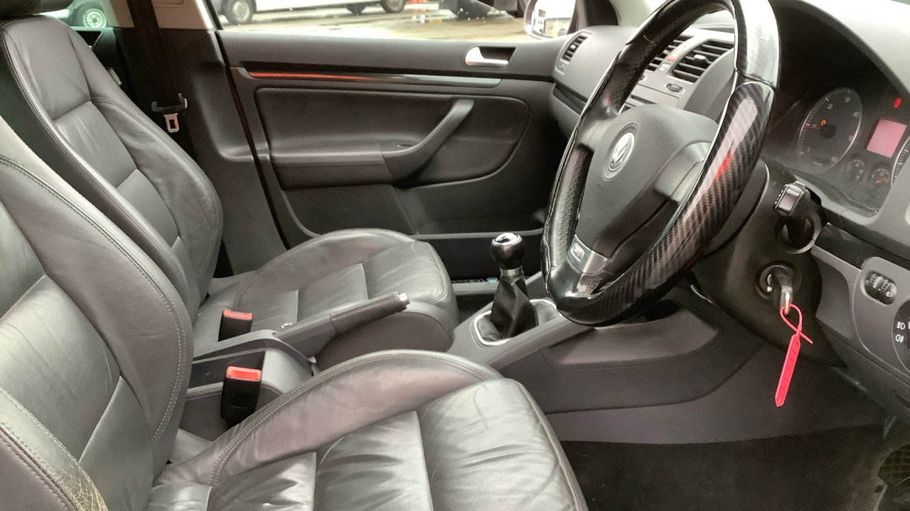 VOLKSWAGEN GOLF GT 2.0 TDI 140PS - Hečbek: slika 5 VOLKSWAGEN GOLF GT 2.0 TDI 140PS - Hečbek: slika 5