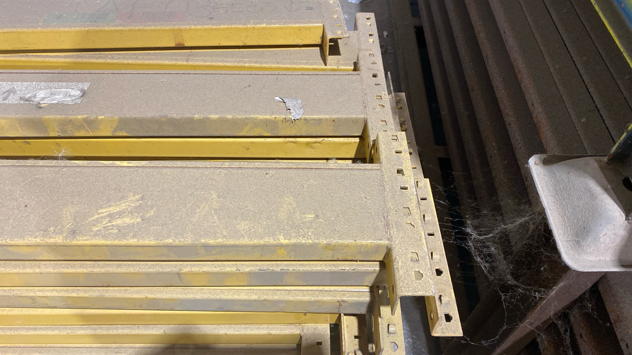 WAREHOUSE RACKING UPRIGHTS & CROSS MEMBERS - Građevinska oprema: slika 4 WAREHOUSE RACKING UPRIGHTS & CROSS MEMBERS - Građevinska oprema: slika 4