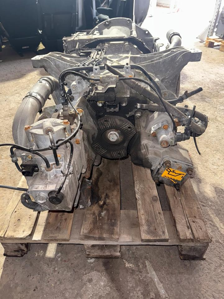 Actros MP4 Automatikgetriebe G211-12 + INTARDER + Nebenantrieb - Transmisija za Kamion: slika 5 Actros MP4 Automatikgetriebe G211-12 + INTARDER + Nebenantrieb - Transmisija za Kamion: slika 5