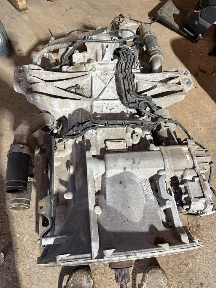 Actros MP4 Automatikgetriebe G211-12 + INTARDER + Nebenantrieb - Transmisija za Kamion: slika 2 Actros MP4 Automatikgetriebe G211-12 + INTARDER + Nebenantrieb - Transmisija za Kamion: slika 2