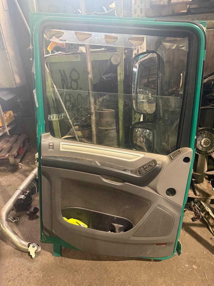 DAF XF 460 EU6 Fahrertür Grün Links Spiegel Innenverkleidung - Vrata i delovi za Kamion: slika 2 DAF XF 460 EU6 Fahrertür Grün Links Spiegel Innenverkleidung - Vrata i delovi za Kamion: slika 2