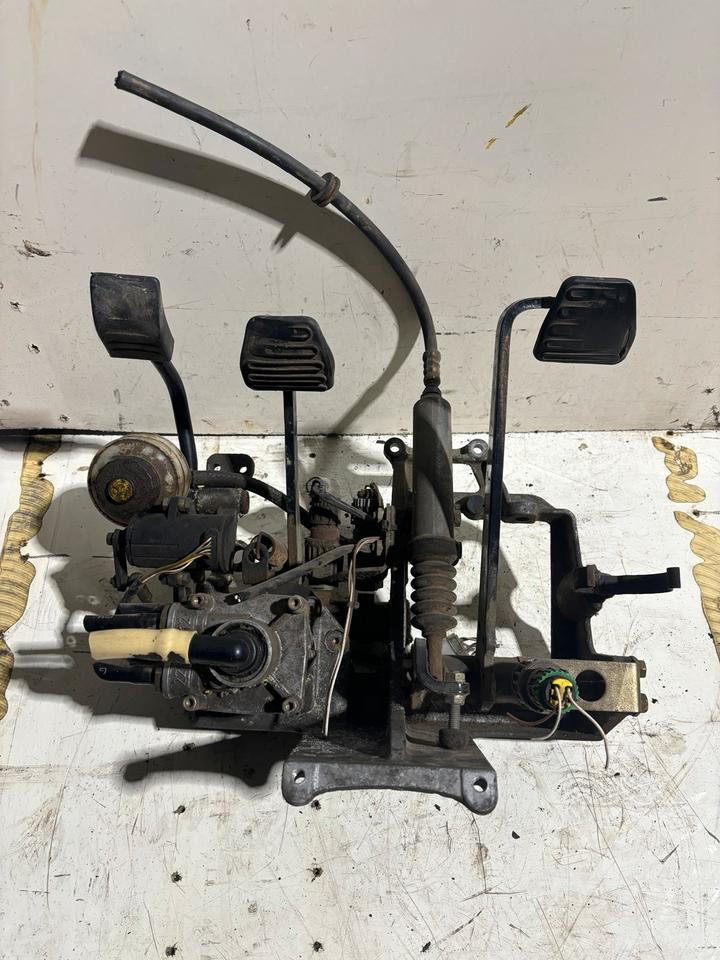 Haldex Betriebsbremsventil 320063123 - Kočioni ventil za Kamion: slika 2 Haldex Betriebsbremsventil 320063123 - Kočioni ventil za Kamion: slika 2