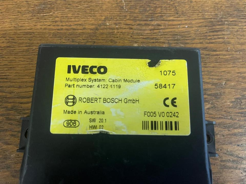 IVECO Multiplex System Cabin Module Steuergerät 41221119 - Upravljačka jedinica: slika 3 IVECO Multiplex System Cabin Module Steuergerät 41221119 - Upravljačka jedinica: slika 3