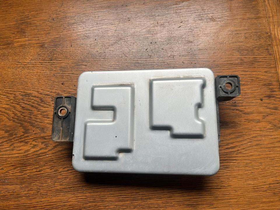 IVECO Multiplex System Front Frame Computer Steuergerät 504280977 - Upravljačka jedinica za Kamion: slika 3 IVECO Multiplex System Front Frame Computer Steuergerät 504280977 - Upravljačka jedinica za Kamion: slika 3