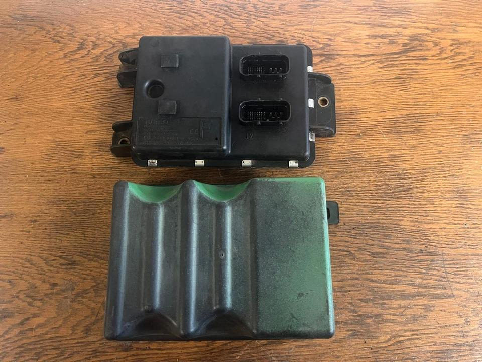 IVECO Multiplex System Rear Frame Computer Steuergerät 41221002 - Upravljačka jedinica: slika 4 IVECO Multiplex System Rear Frame Computer Steuergerät 41221002 - Upravljačka jedinica: slika 4