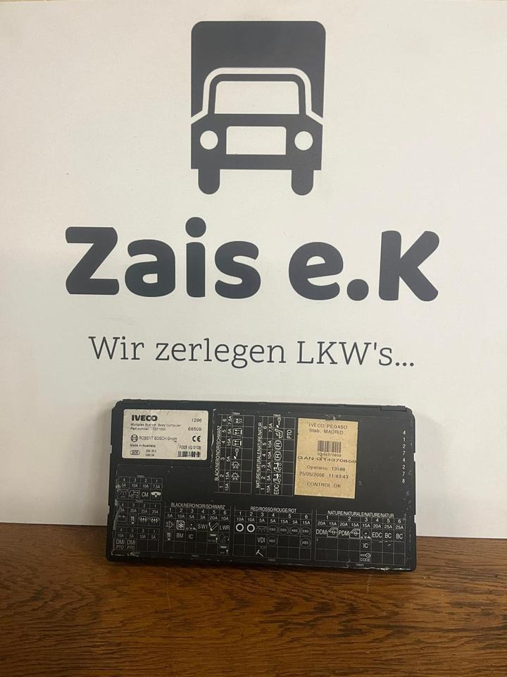 IVECO Steuergerät Multiplex System Body Computer 41221000 - Upravljačka jedinica: slika 1 IVECO Steuergerät Multiplex System Body Computer 41221000 - Upravljačka jedinica: slika 1