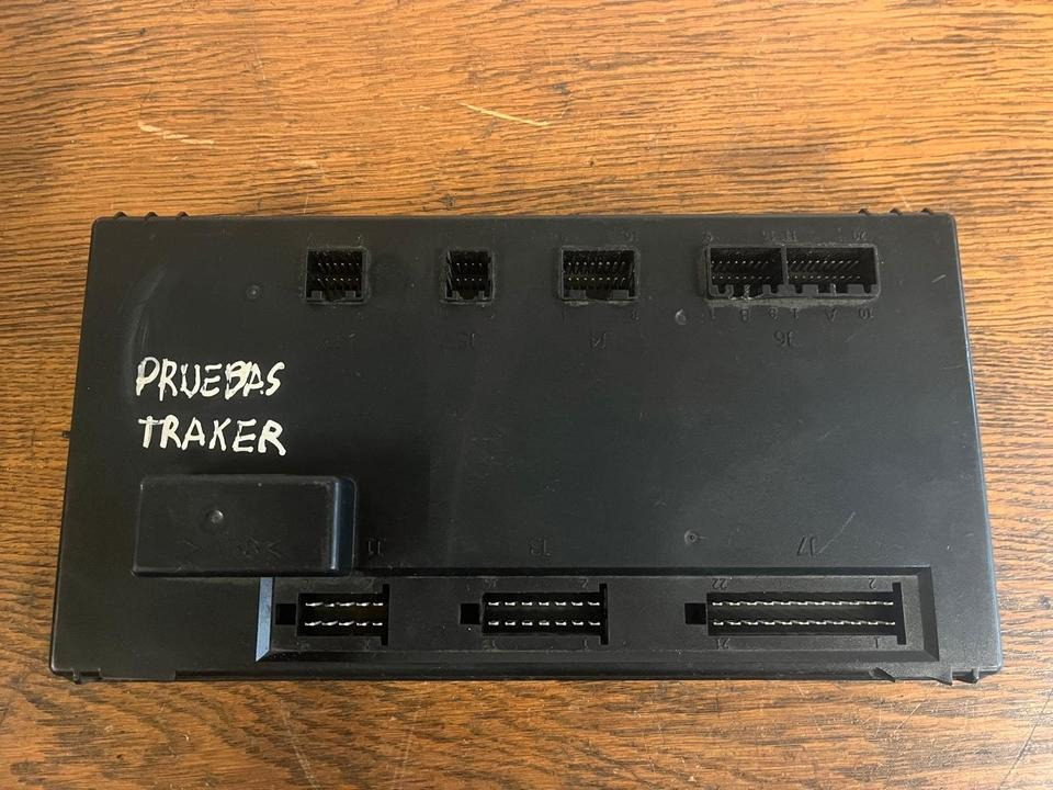 Upravljačka jedinica IVECO Steuergerät Multiplex System Body Computer 41221000: slika 7 Upravljačka jedinica IVECO Steuergerät Multiplex System Body Computer 41221000: slika 7