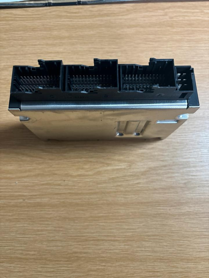 MAN Continental Elektronik PTM Steuergerät 81.25805-7116 - Upravljačka jedinica za Kamion: slika 3 MAN Continental Elektronik PTM Steuergerät 81.25805-7116 - Upravljačka jedinica za Kamion: slika 3