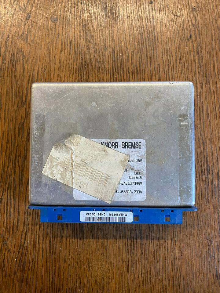 MAN Knorr-Bremse EBS Steuergerät 81258087034 - Upravljačka jedinica za Kamion: slika 1 MAN Knorr-Bremse EBS Steuergerät 81258087034 - Upravljačka jedinica za Kamion: slika 1