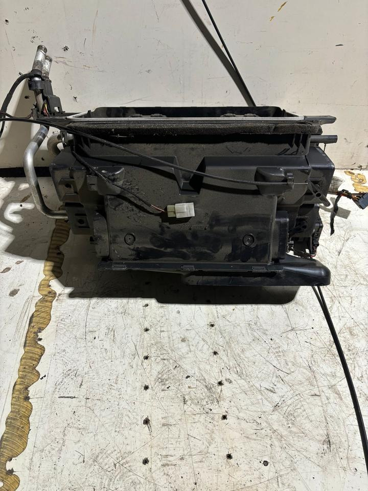 MAN TGA Innenraum Gebläse/Heizung 81.61900.6395 - Ventilator za Kamion: slika 5 MAN TGA Innenraum Gebläse/Heizung 81.61900.6395 - Ventilator za Kamion: slika 5