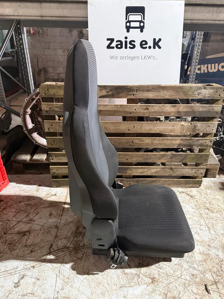 MAN TGL EURO5/6 Mittlerer Sitz - Sedište za Kamion: slika 2 MAN TGL EURO5/6 Mittlerer Sitz - Sedište za Kamion: slika 2