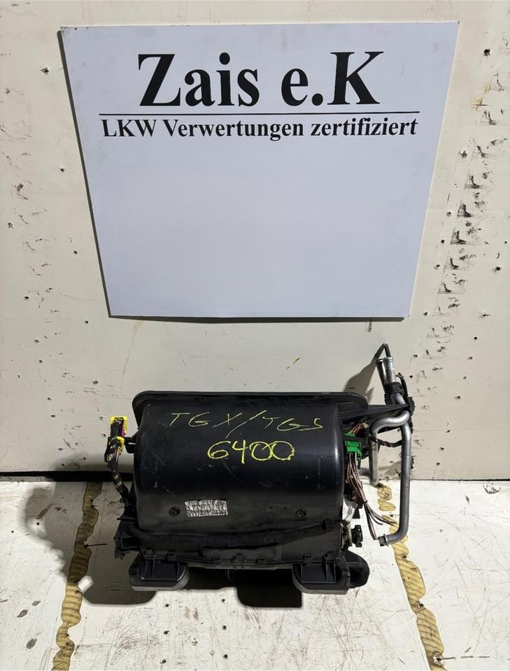 MAN TGX/TGS Innenraum Gebläse/Heizung 81.61900.6400 - Ventilator za Kamion: slika 1 MAN TGX/TGS Innenraum Gebläse/Heizung 81.61900.6400 - Ventilator za Kamion: slika 1