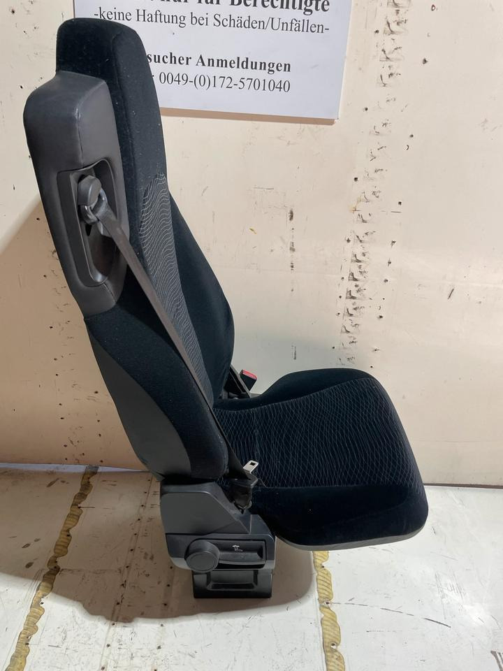 Mercedes Actros MP4 Beifahrersitz A9609103703 - Sedište za Kamion: slika 3 Mercedes Actros MP4 Beifahrersitz A9609103703 - Sedište za Kamion: slika 3