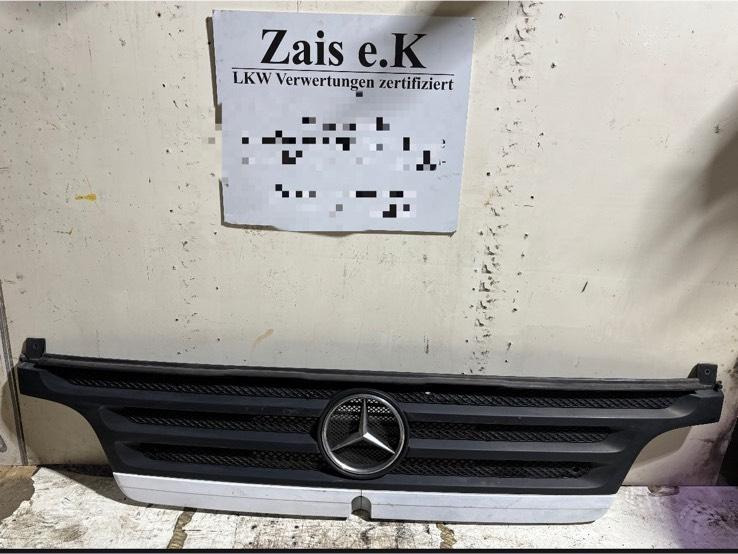 Mercedes Atego 2 Kühlergrill A9738880023 - Radijator za Kamion: slika 1 Mercedes Atego 2 Kühlergrill A9738880023 - Radijator za Kamion: slika 1