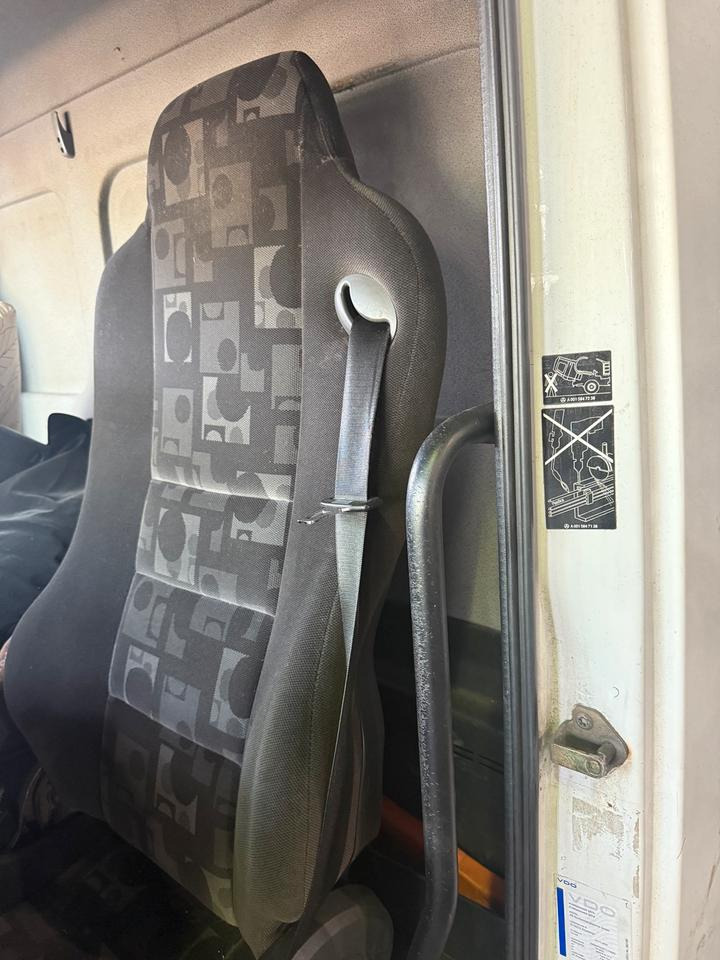 Mercedes Atego 3 Fahrersitz - Sedište za Kamion: slika 5 Mercedes Atego 3 Fahrersitz - Sedište za Kamion: slika 5