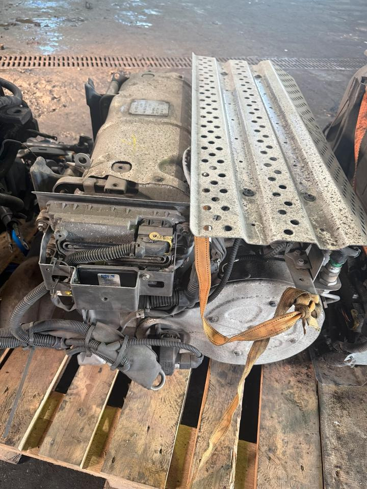 Mercedes Atego 4 EU6 Auspuff Katalysator A0054906812 - Katalizator za Kamion: slika 4 Mercedes Atego 4 EU6 Auspuff Katalysator A0054906812 - Katalizator za Kamion: slika 4