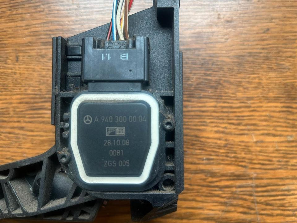 Mercedes Atego Gaspedal A9403000004 - Pedala za Kamion: slika 2 Mercedes Atego Gaspedal A9403000004 - Pedala za Kamion: slika 2