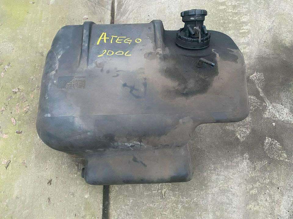 Mercedes Atego Tank Tankbehälter A 9704711501, A9704711201 - Rezervoar za gorivo za Kamion: slika 3 Mercedes Atego Tank Tankbehälter A 9704711501, A9704711201 - Rezervoar za gorivo za Kamion: slika 3