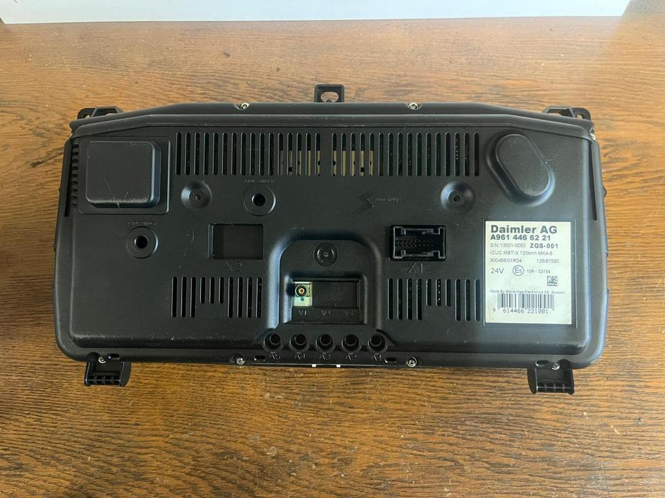 Mercedes Benz Actros MP4 Kombiinstrument / Tacho A9614466221 - Komandna tabla za Kamion: slika 5 Mercedes Benz Actros MP4 Kombiinstrument / Tacho A9614466221 - Komandna tabla za Kamion: slika 5