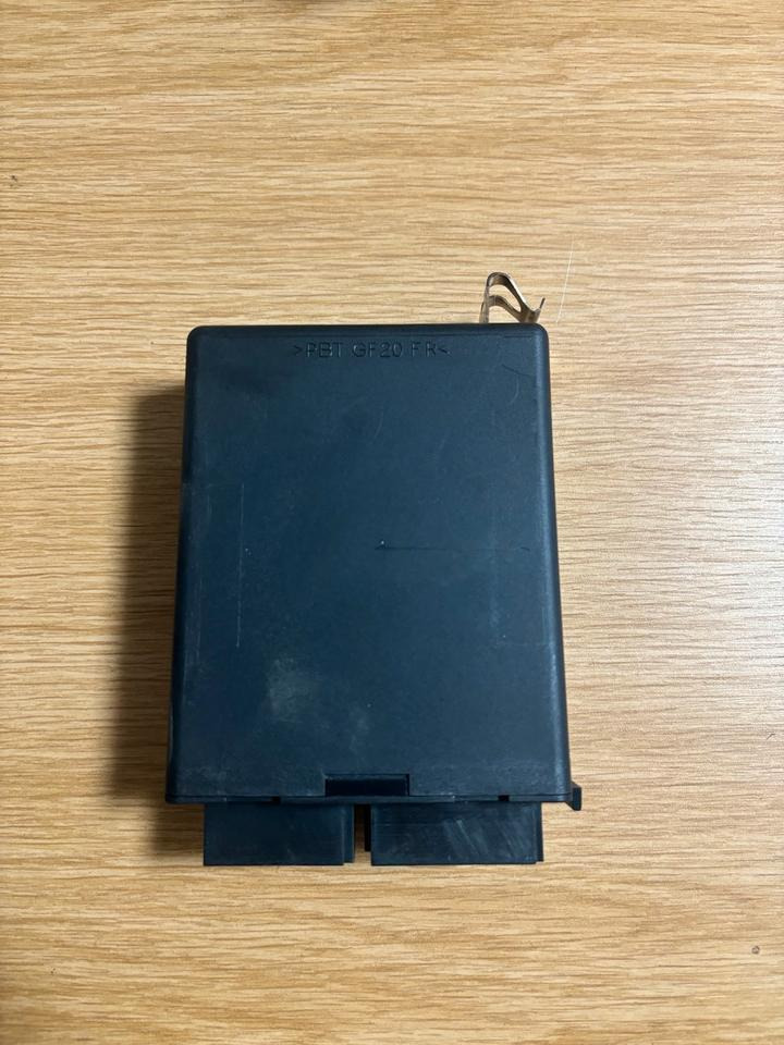 Mercedes CONTINENTAL Steuergerät A0004461416 - Upravljačka jedinica za Kamion: slika 2 Mercedes CONTINENTAL Steuergerät A0004461416 - Upravljačka jedinica za Kamion: slika 2